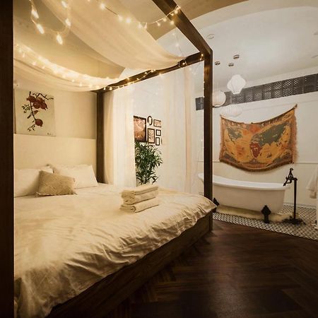 Chloe & Leo Boutique Homestay Ханой Екстер'єр фото