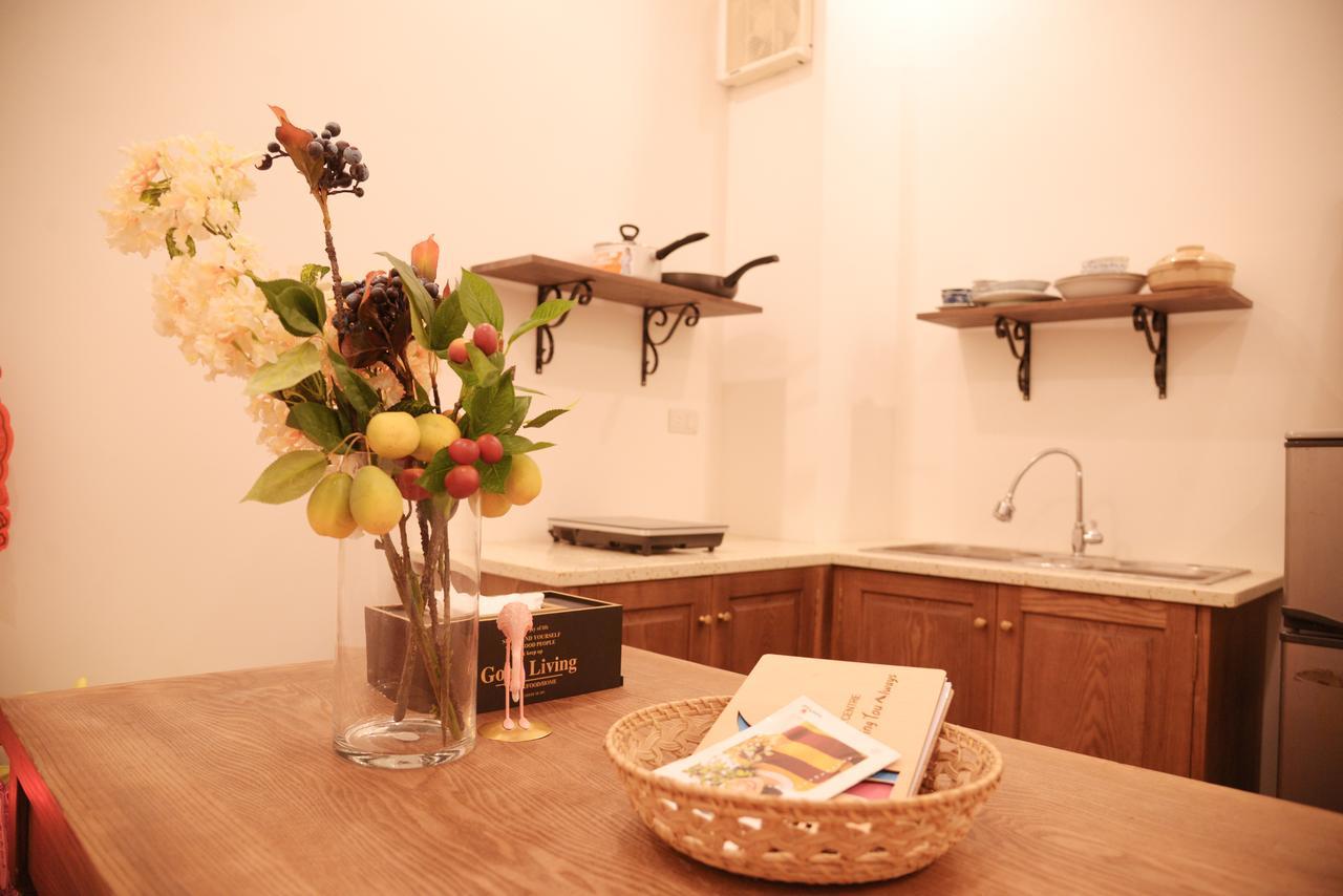 Chloe & Leo Boutique Homestay Ханой Екстер'єр фото