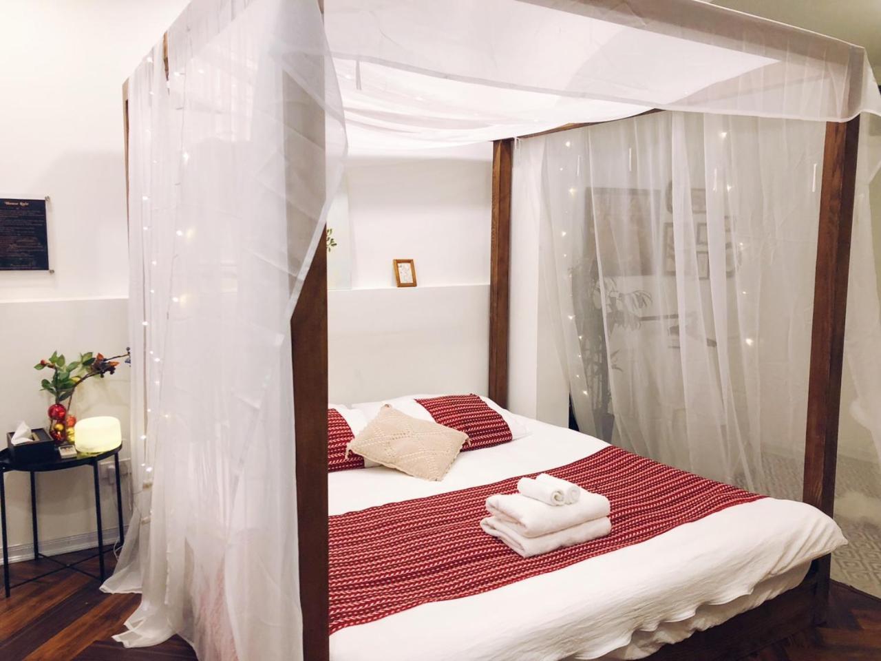 Chloe & Leo Boutique Homestay Ханой Екстер'єр фото
