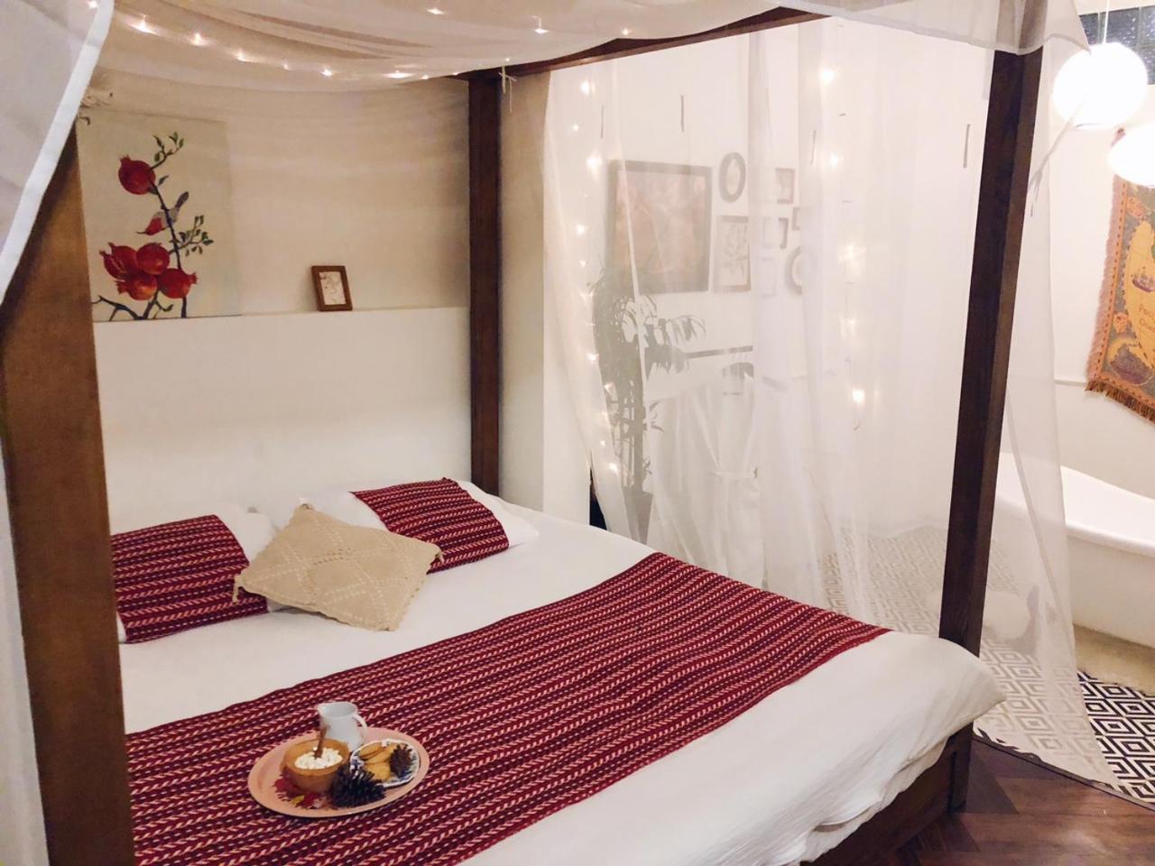 Chloe & Leo Boutique Homestay Ханой Екстер'єр фото